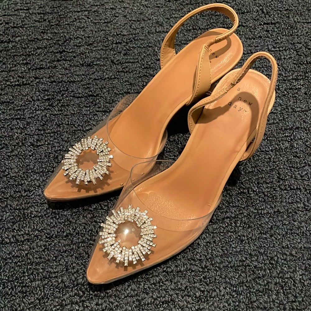 CLEAR Toe Heels w/sparkle